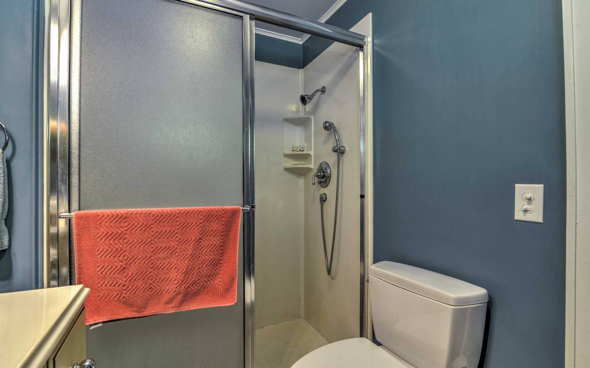 Photo of Bathroom in Little Switzerland