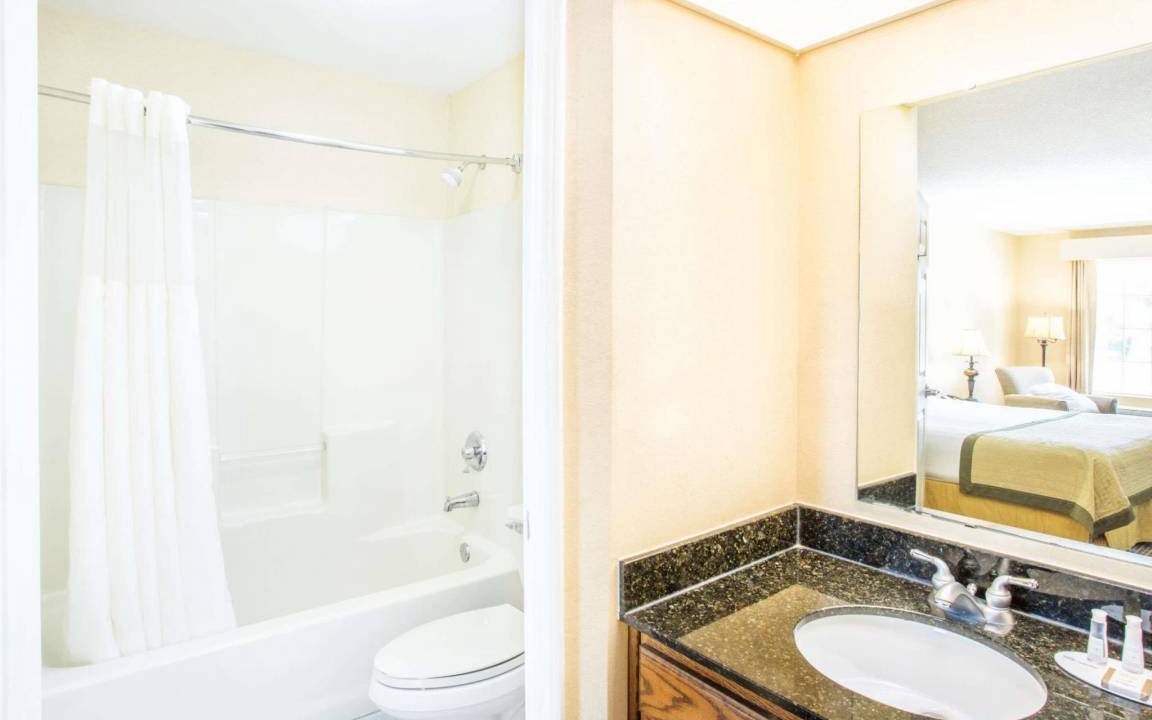 Photo of Bathroom in Dunn