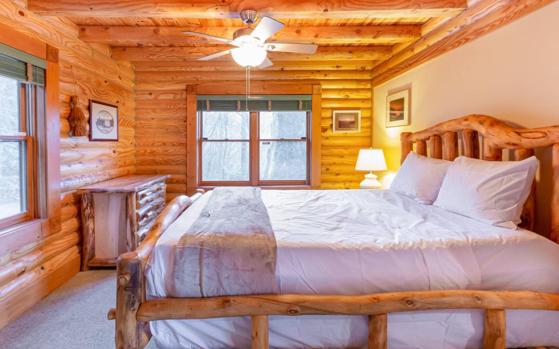 Photo of Bedroom in Sylva
