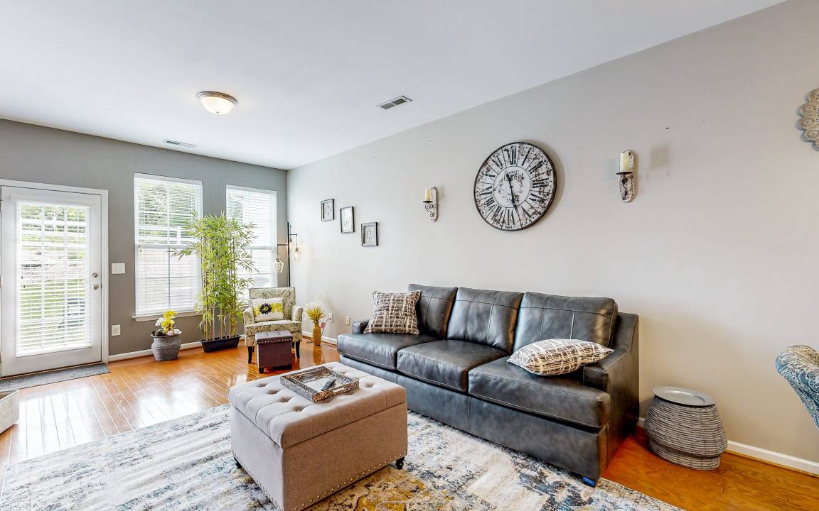 Photo of Livingroom in Winston - Salem