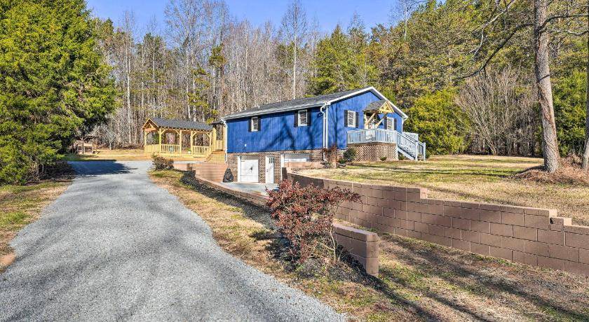 Photo of Others in Yadkinville