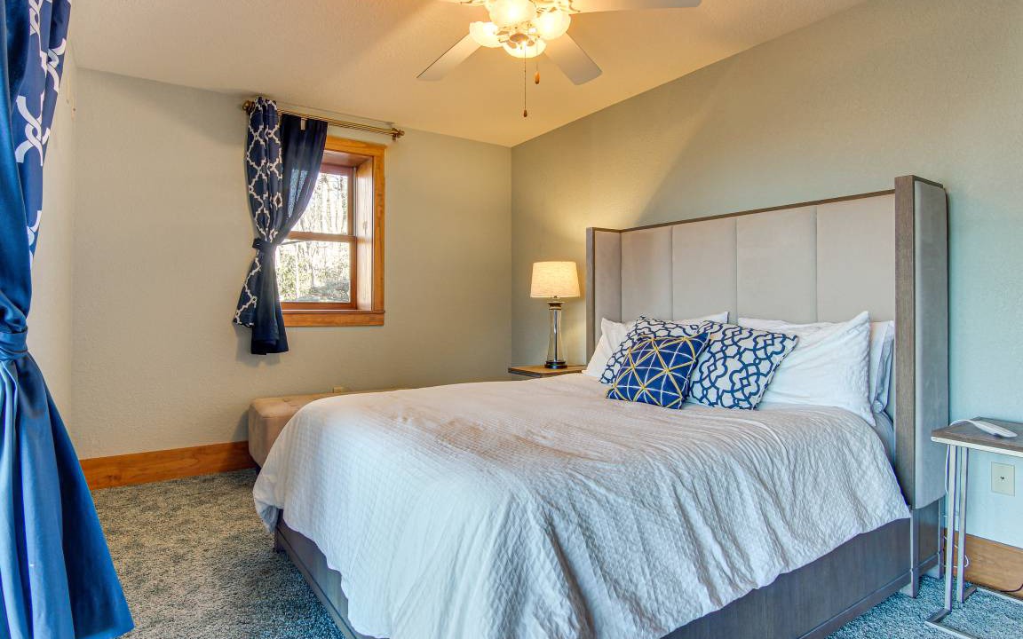 Photo of Bedroom in Black Mountain