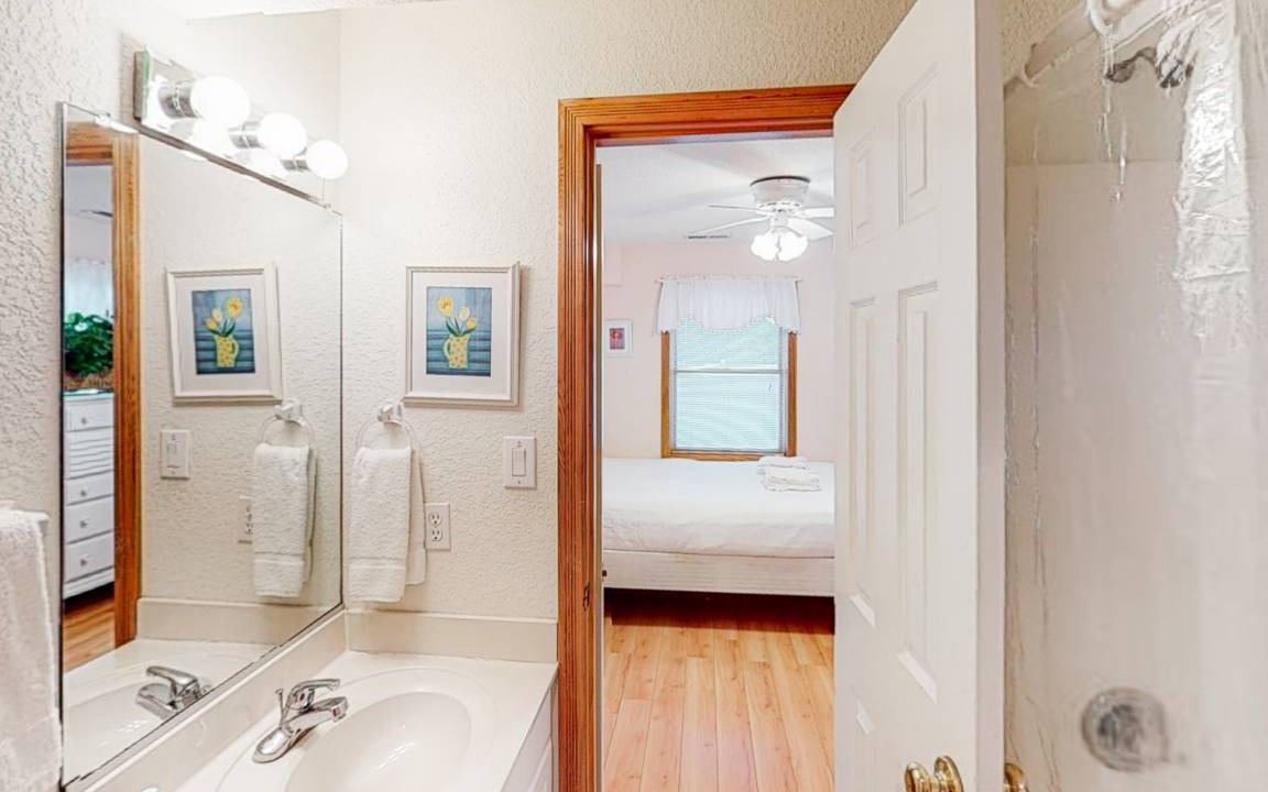 Photo of Bathroom in Ocean Hill