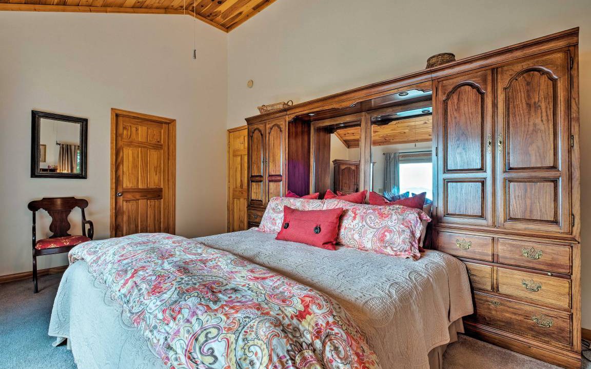 Photo of Bedroom in Bryson City