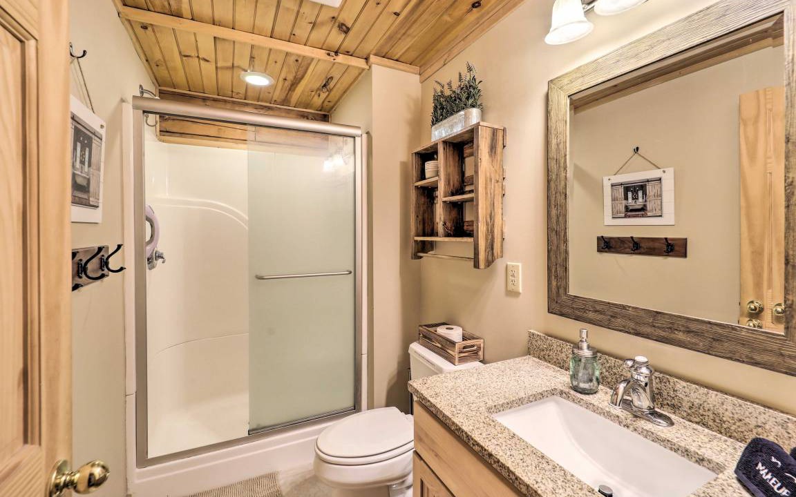 Photo of Bathroom in Banner Elk