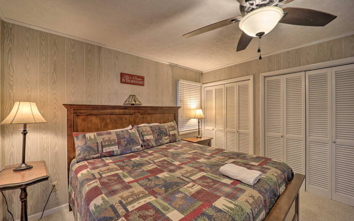 Photo of Bedroom in Beech Mountain