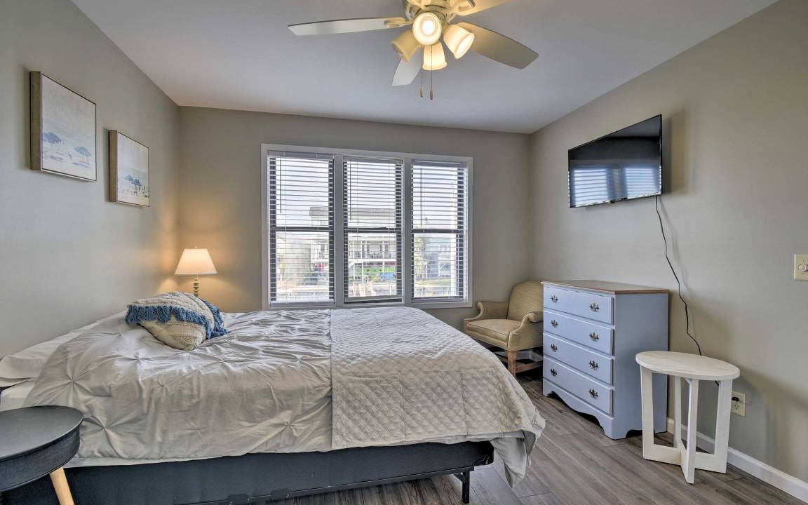 Photo of Bedroom in Sunset Beach