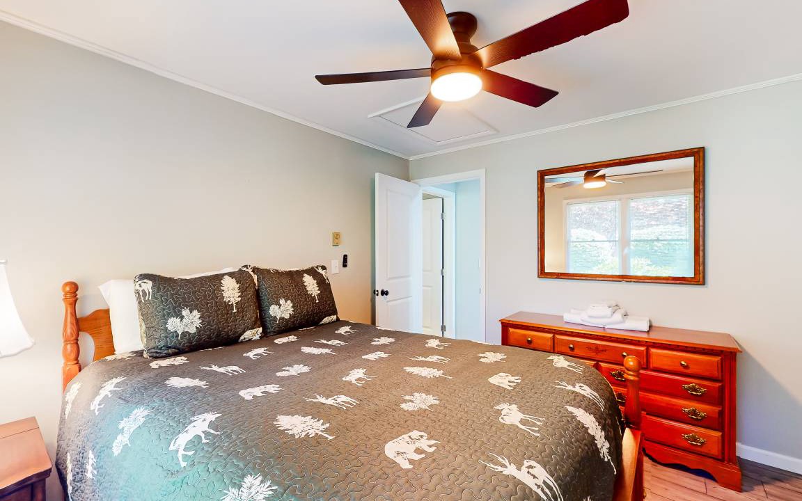 Photo of Bedroom in Pineola