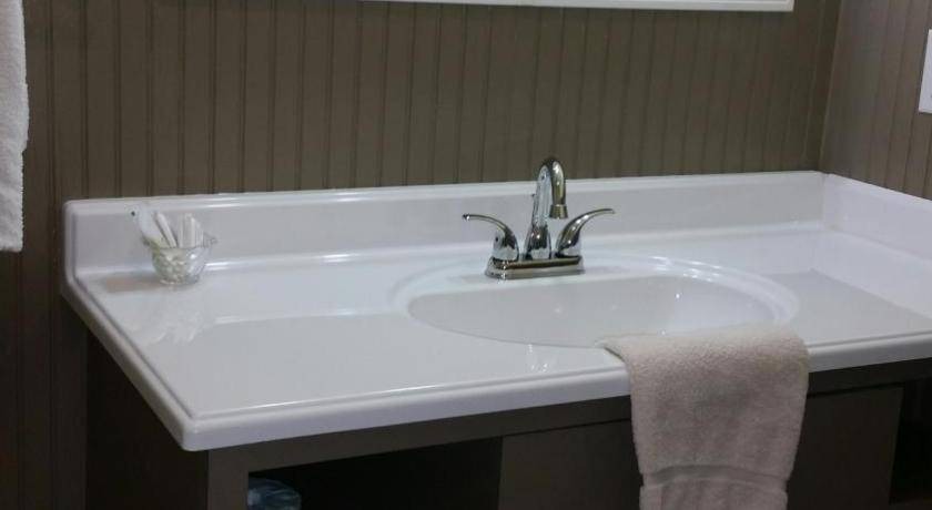 Photo of Bathroom in Maggie Valley