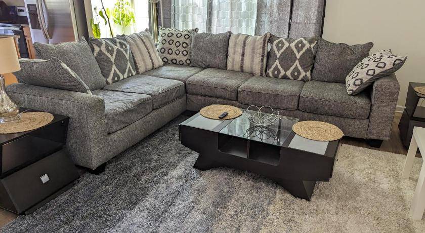 Photo of Livingroom in Southeast Raleigh
