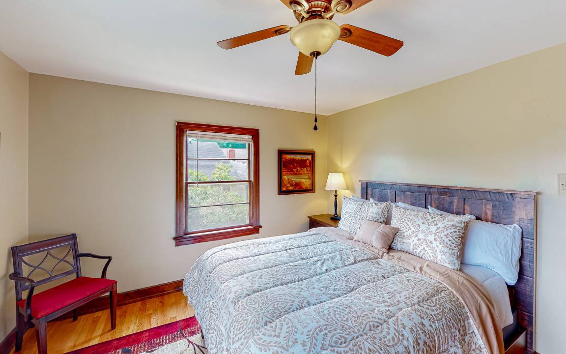 Photo of Bedroom in Lake Junaluska