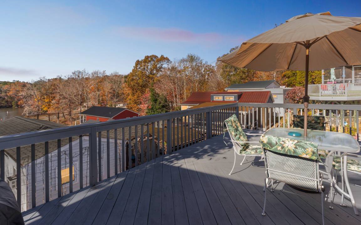 Photo of Patio Balcony in New London