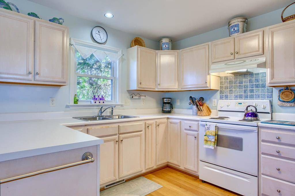 Photo of Kitchen in Surf City