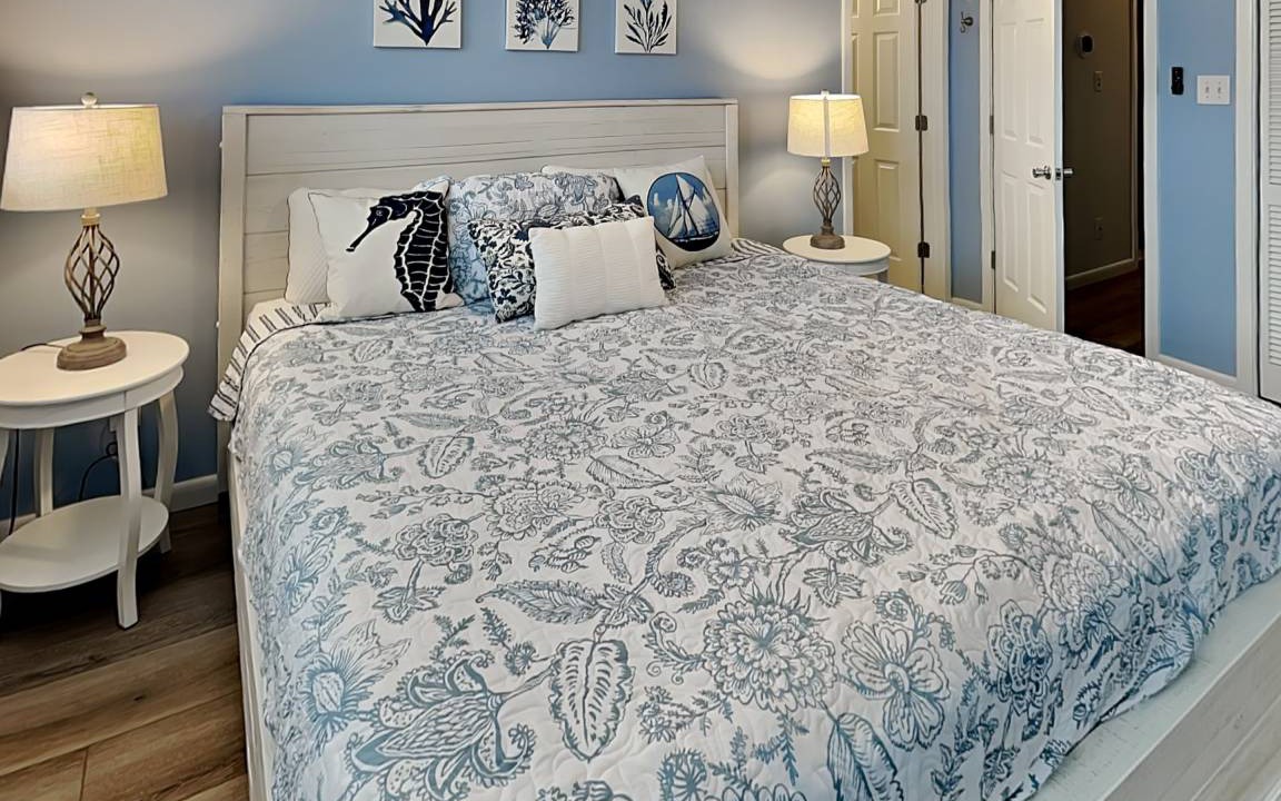 Photo of Bedroom in Topsail Beach