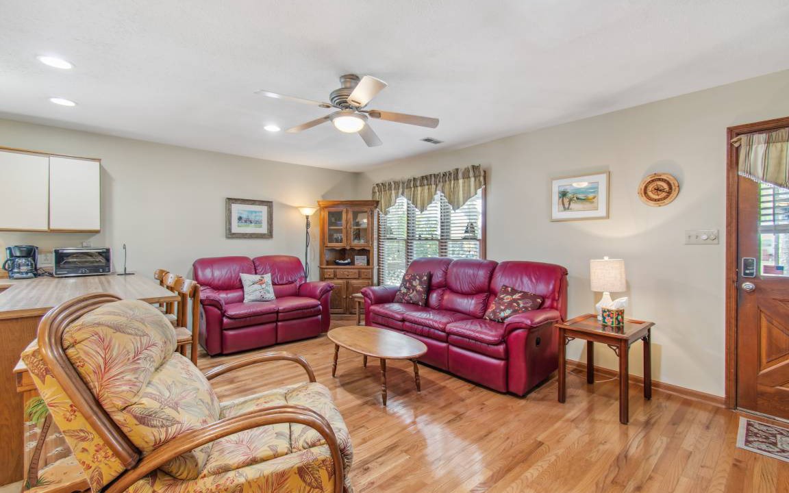 Photo of Livingroom in Tranquil Harbour