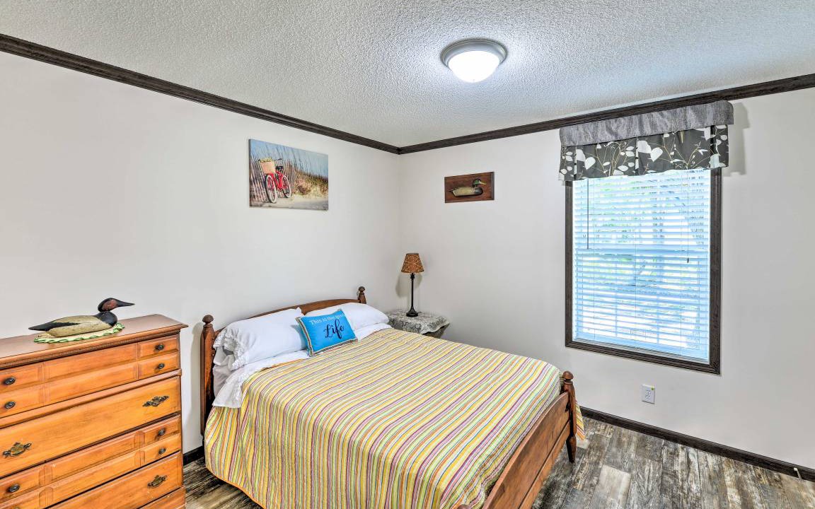 Photo of Bedroom in Harkers Island