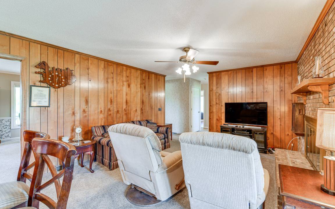 Photo of Livingroom in Southmont