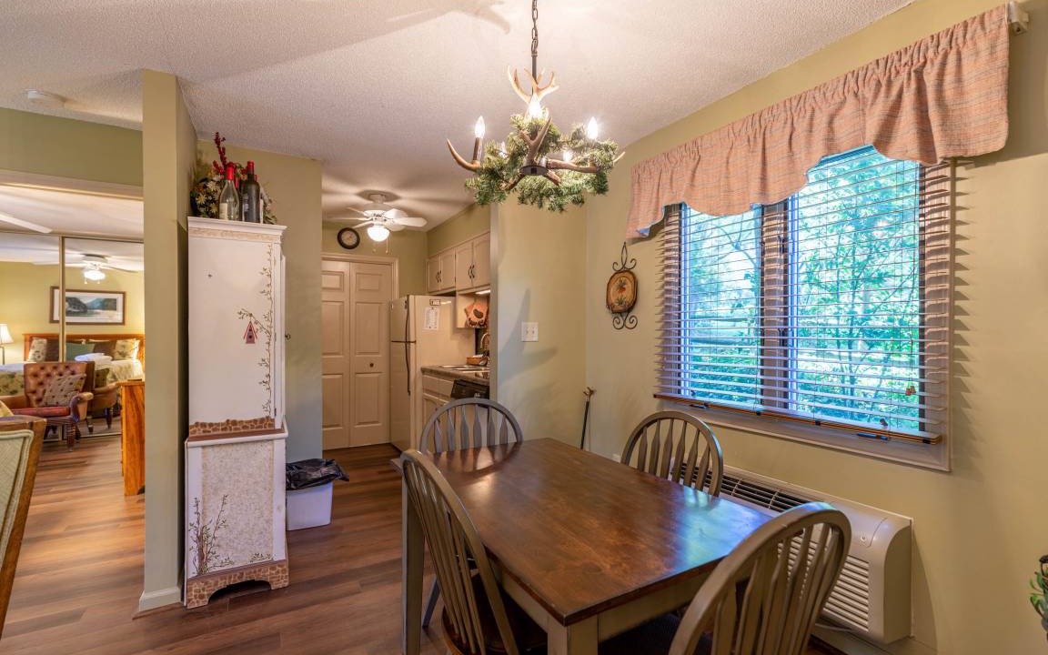 Photo of Kitchen in Blowing Rock