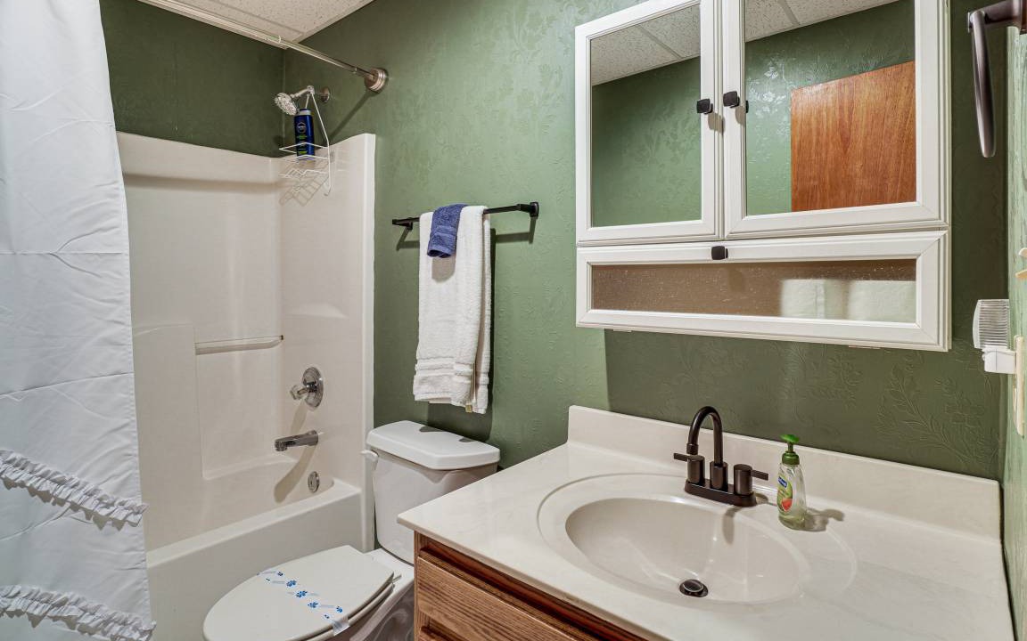 Photo of Bathroom in Unaka