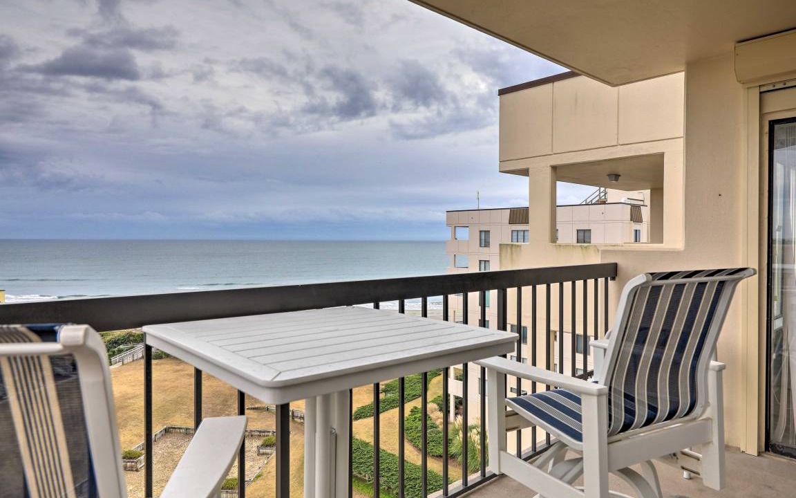 Photo of Patio Balcony in Emerald Isle