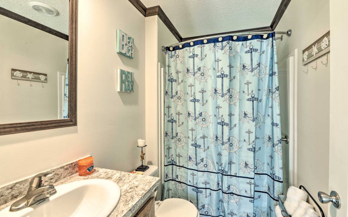 Photo of Bathroom in Harkers Island