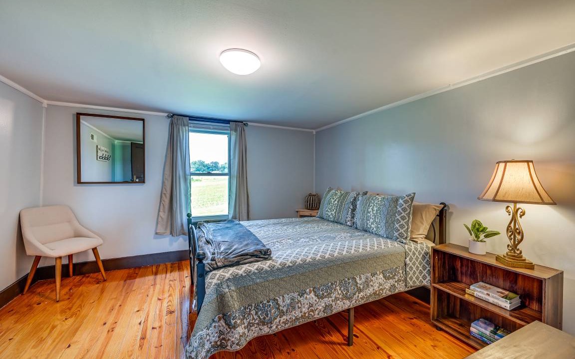 Photo of Bedroom in Elkin