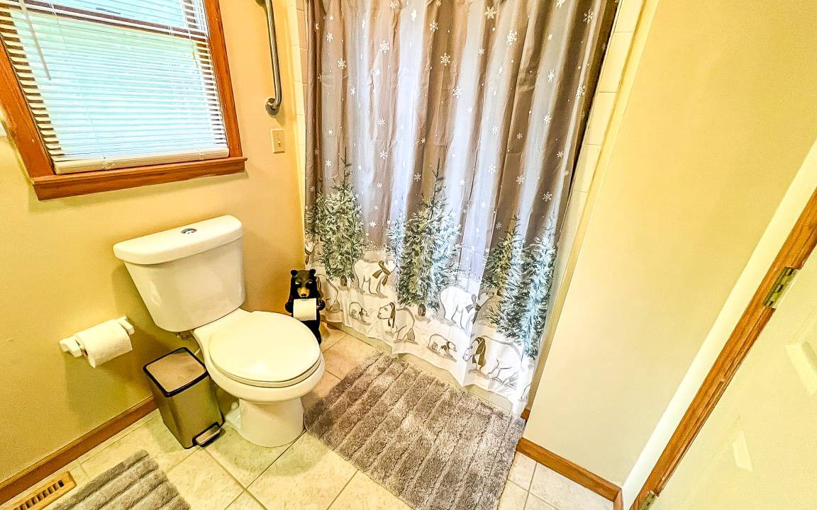 Photo of Bathroom in Todd