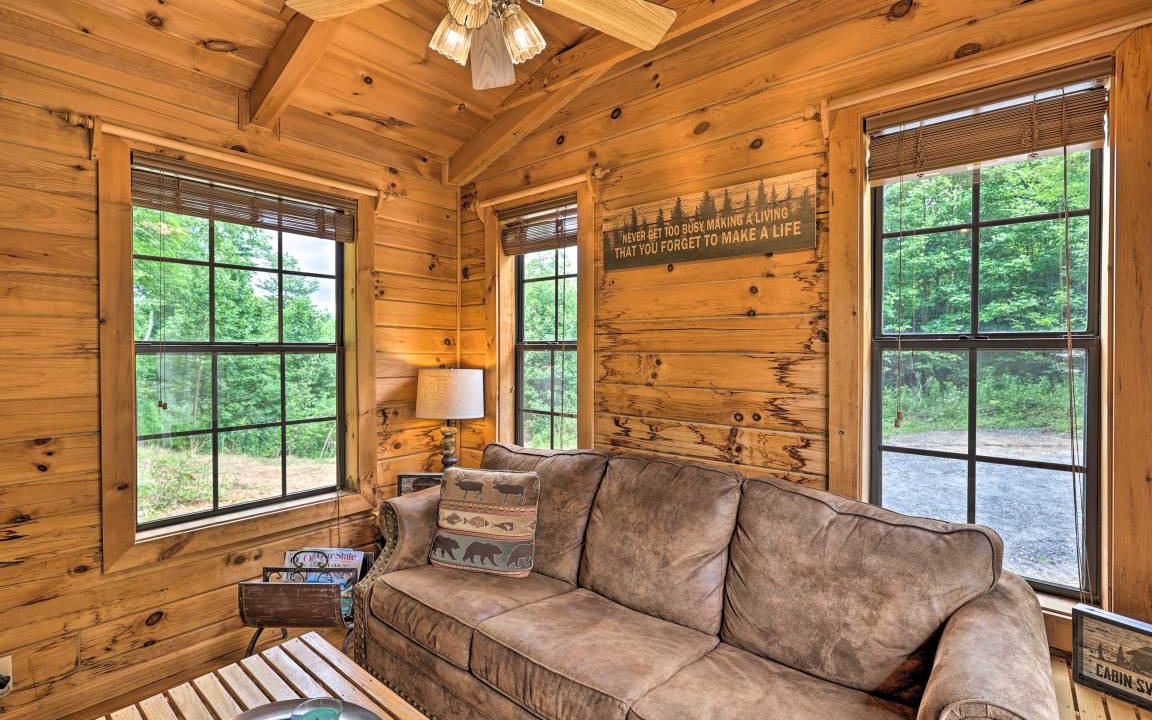 Photo of Livingroom in Warrensville