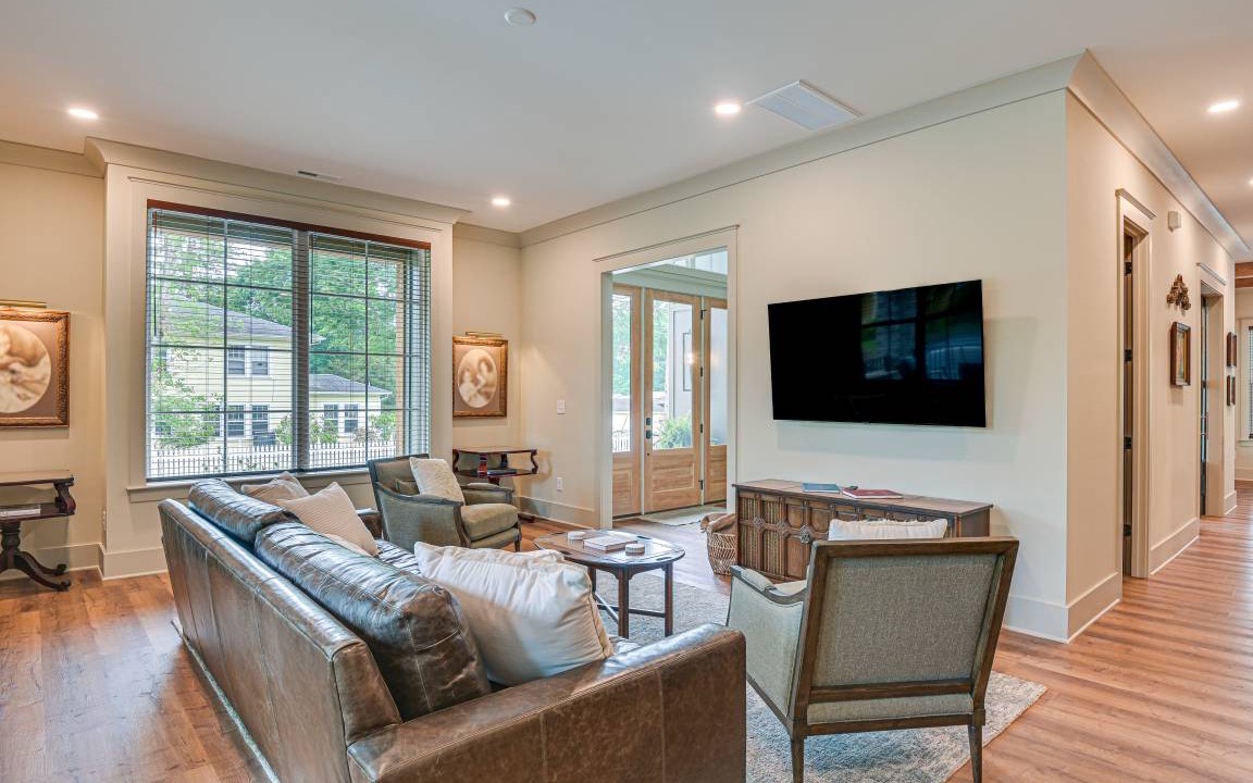 Photo of Livingroom in Belmont Historic District