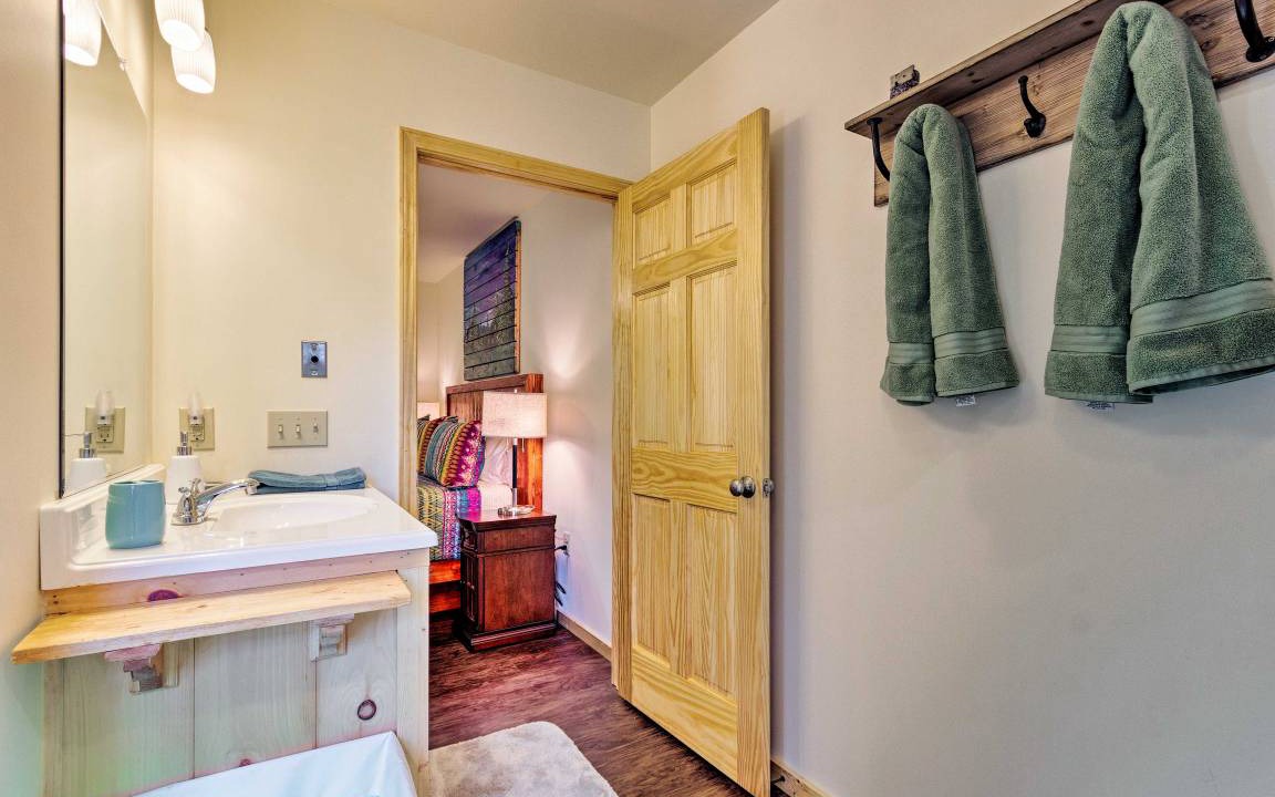 Photo of Bathroom in Cherokee