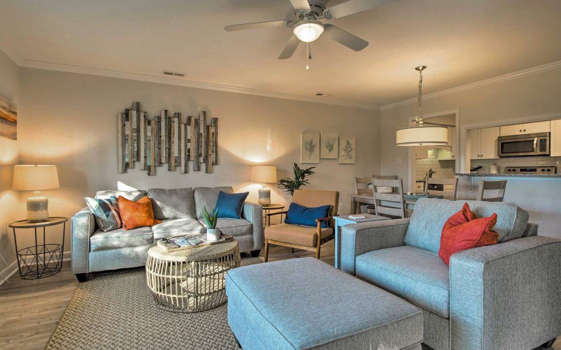 Photo of Livingroom in Caswell Beach
