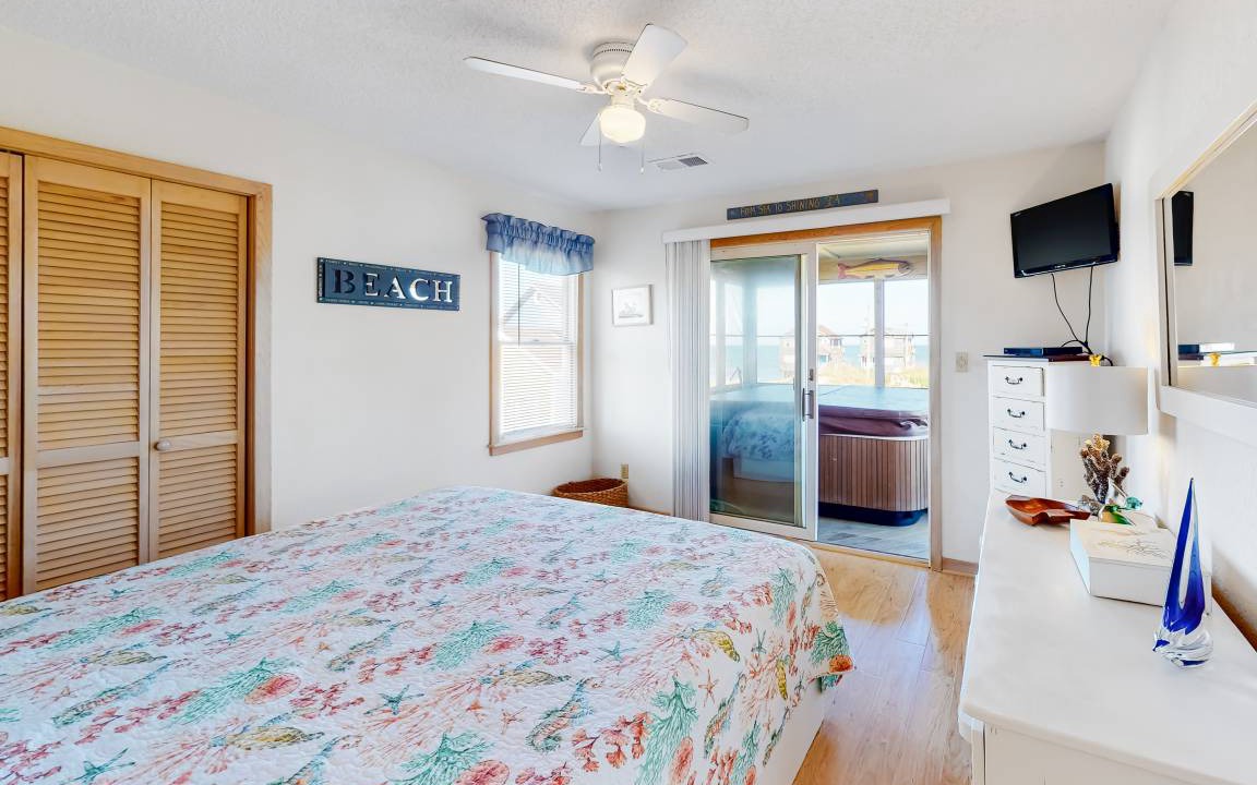 Photo of Bedroom in Rodanthe