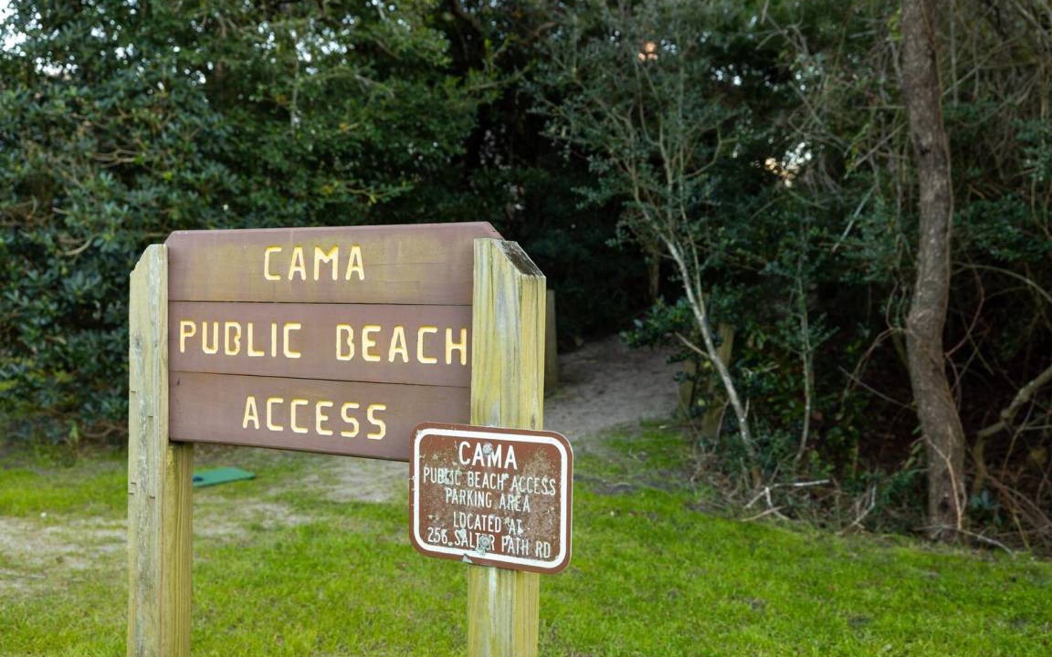 Photo of Others in Pine Knoll Shores