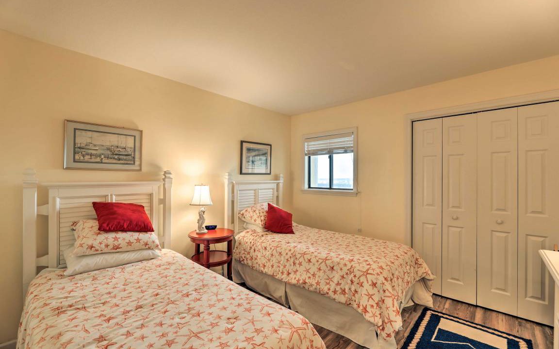 Photo of Bedroom in Emerald Isle