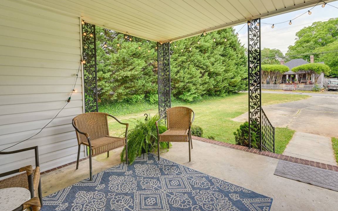 Photo of Patio Balcony in Old Irving Park