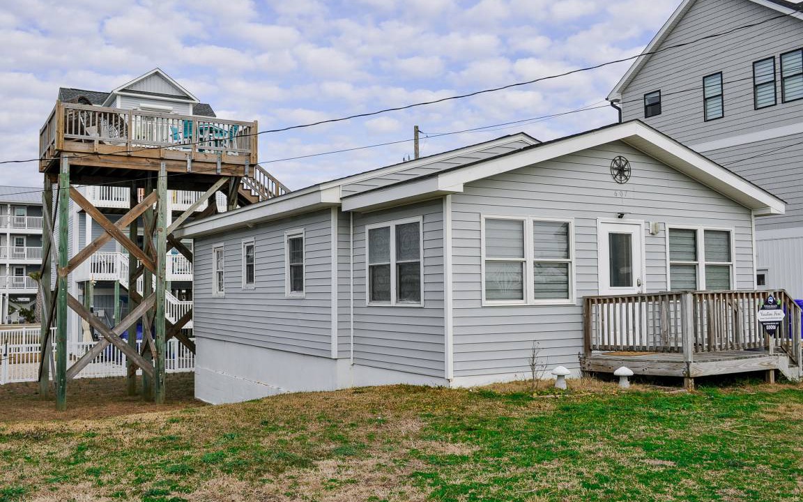Photo of Buildings in Surf City