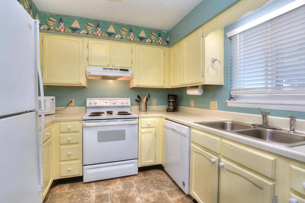Photo of Kitchen in Caswell Beach