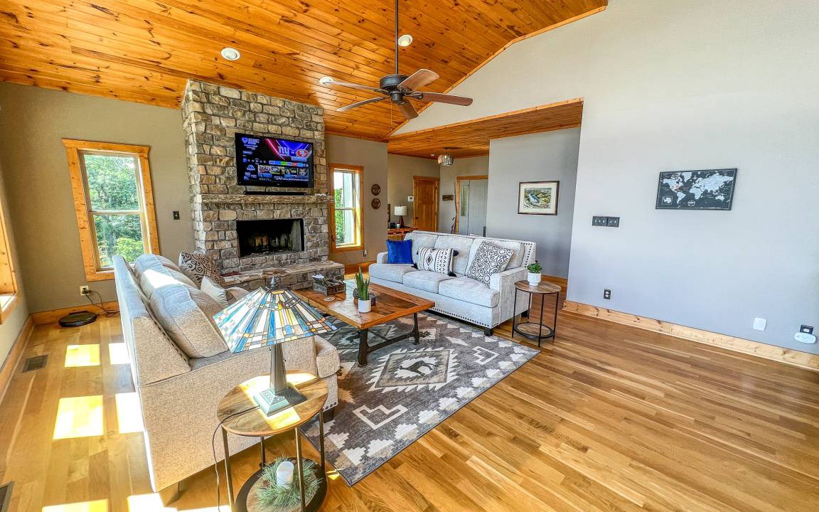 Photo of Livingroom in Todd