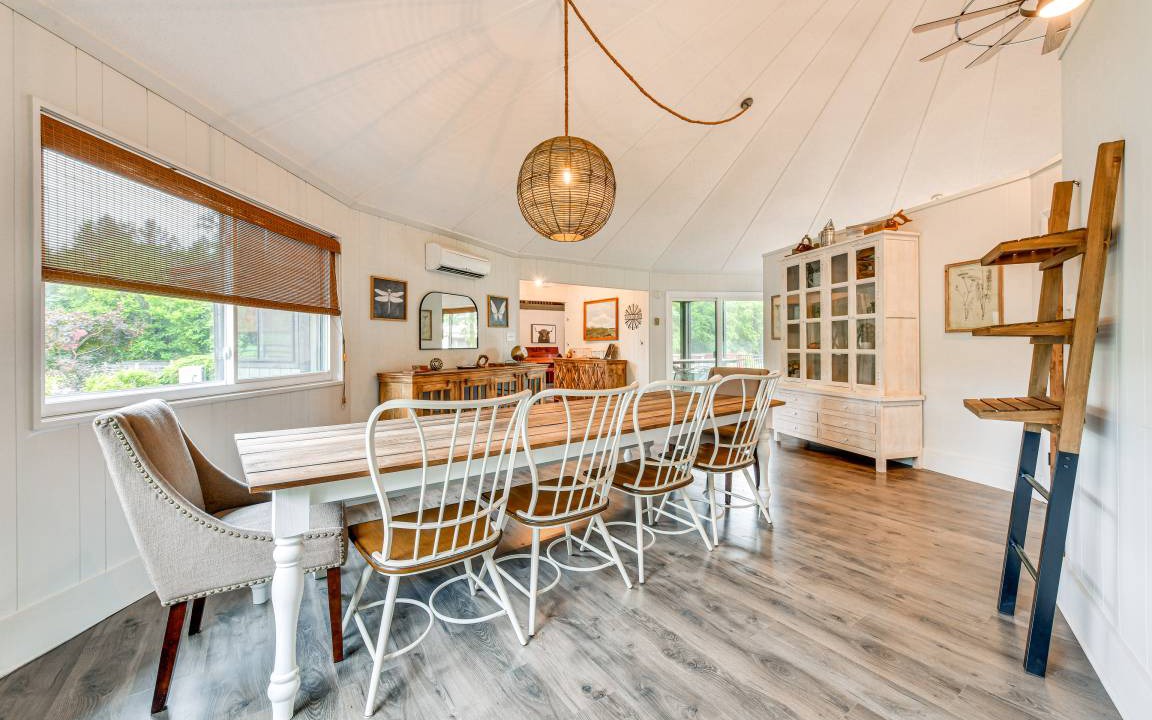 Photo of Livingroom in Concord