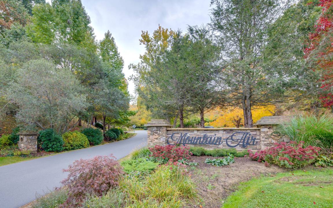 Photo of Outdoor in Mountain Air