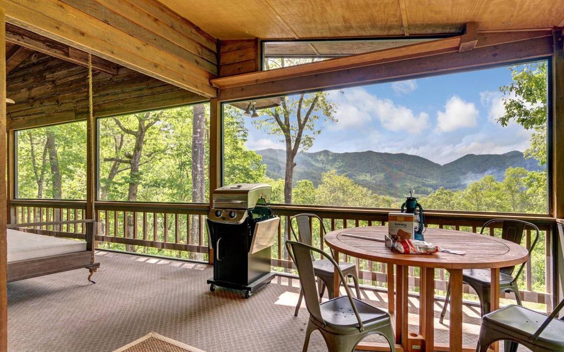 Photo of Patio Balcony in Robbinsville