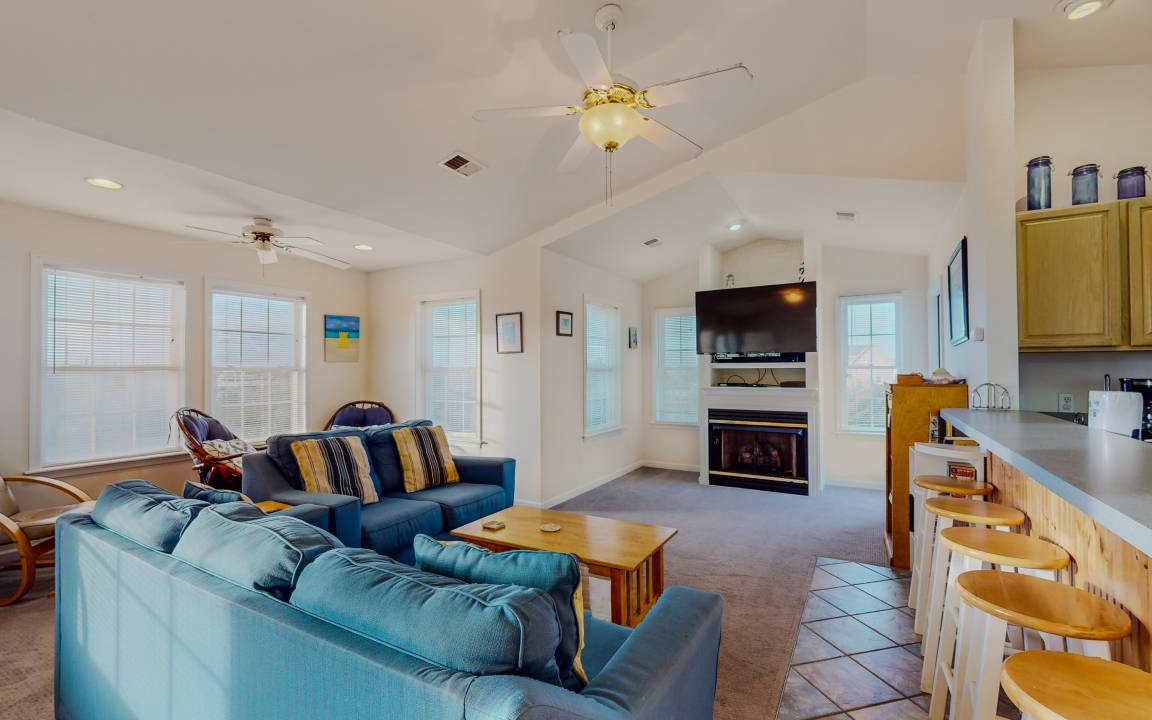 Photo of Livingroom in Waves