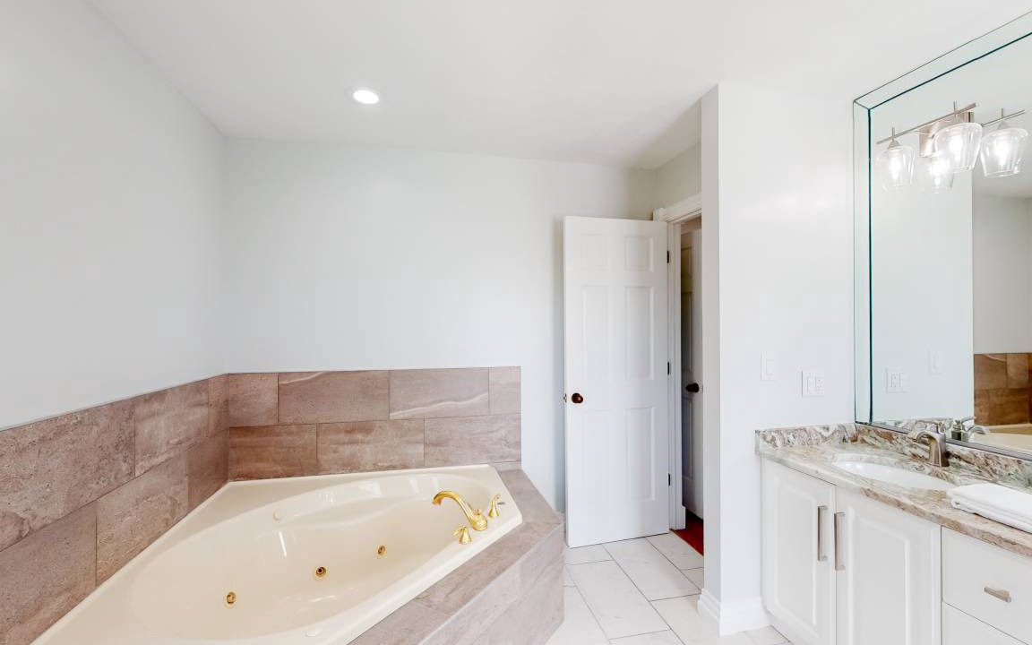 Photo of Bathroom in Buck Island