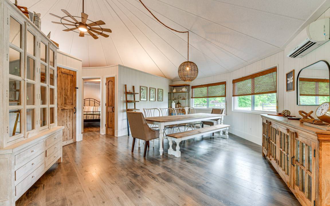 Photo of Livingroom in Concord