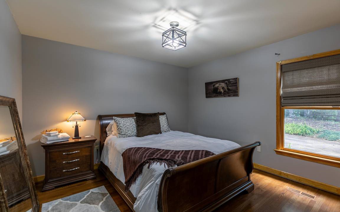 Photo of Bedroom in Apple Ridge