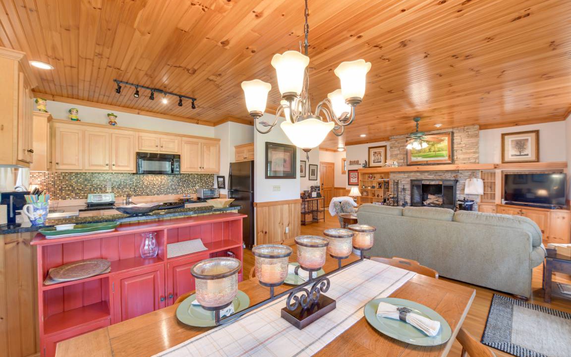 Photo of Kitchen in Cashiers