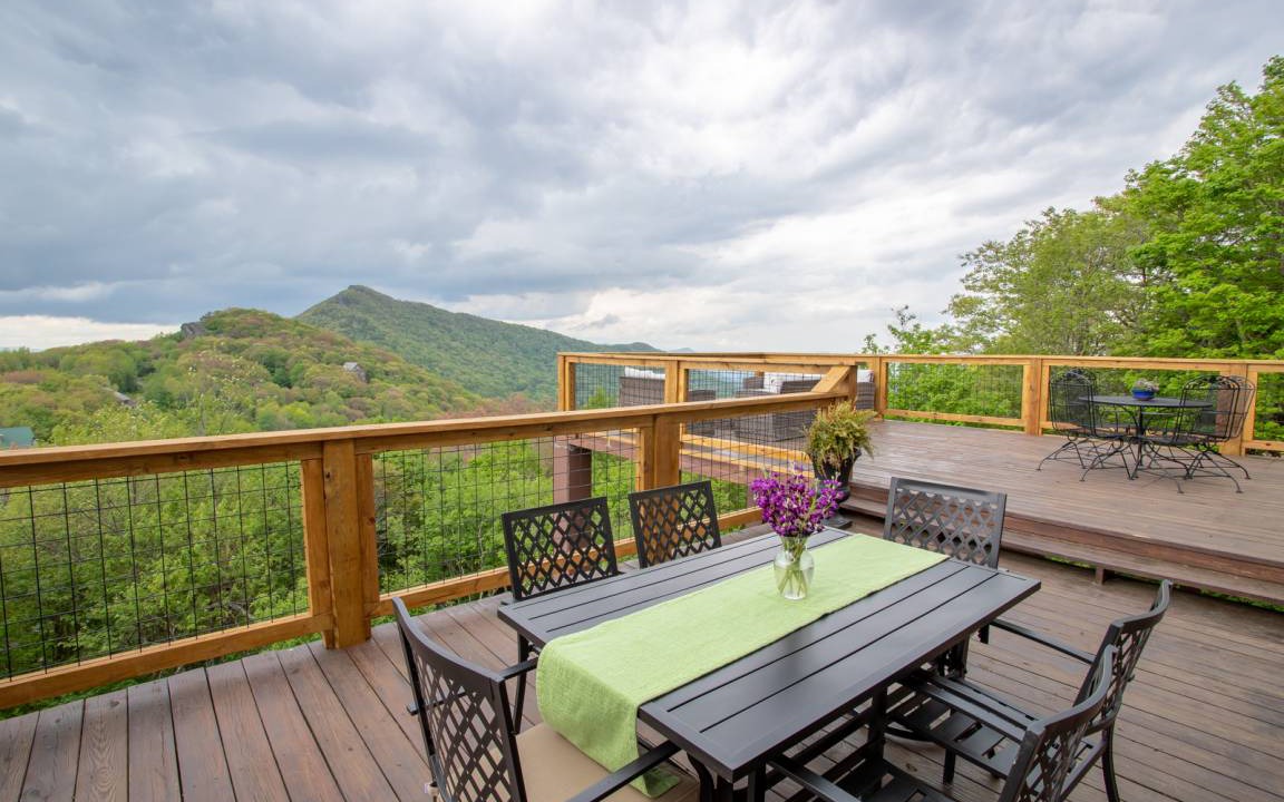 Photo of Patio Balcony in Seven Devils