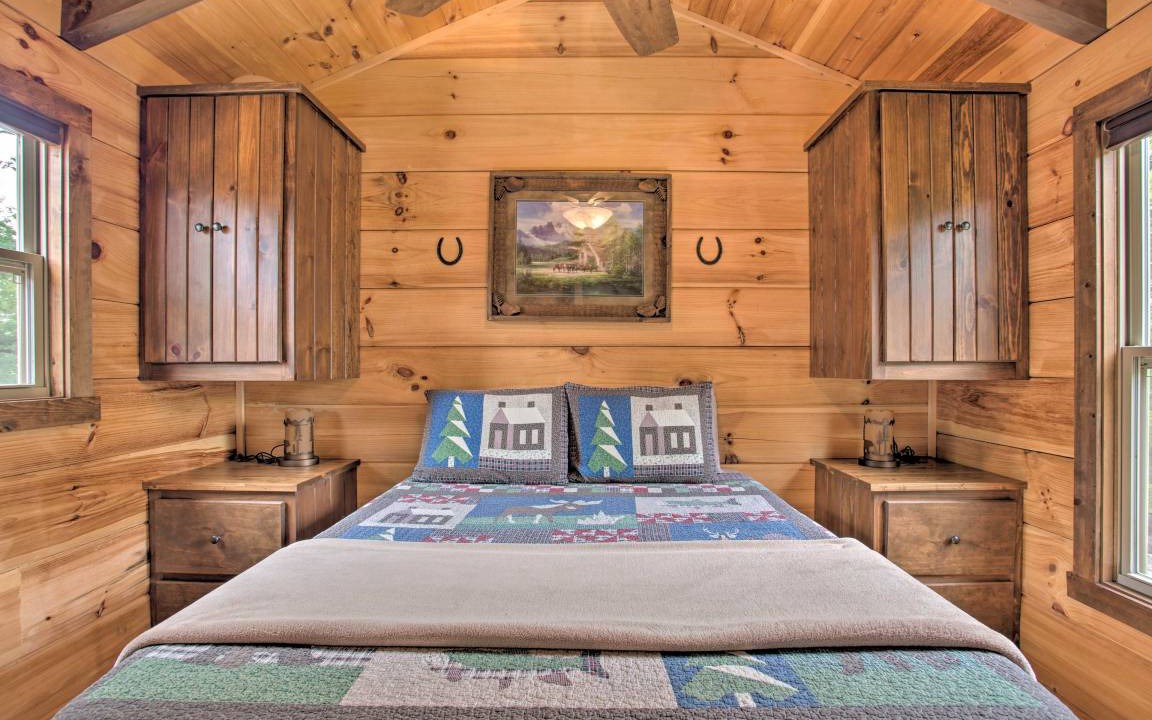 Photo of Bedroom in Mill Spring
