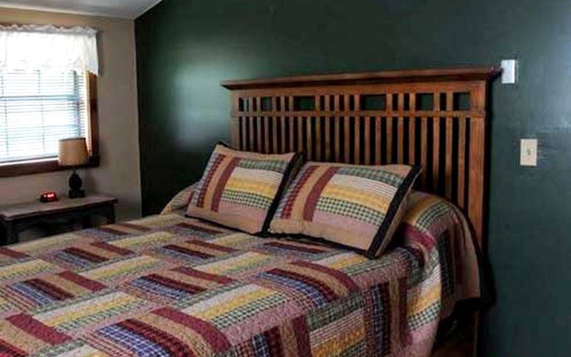 Photo of Bedroom in Robbinsville