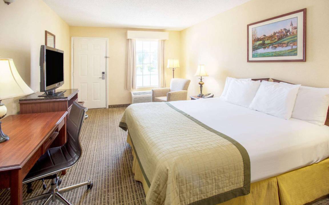 Photo of Bedroom in Dunn